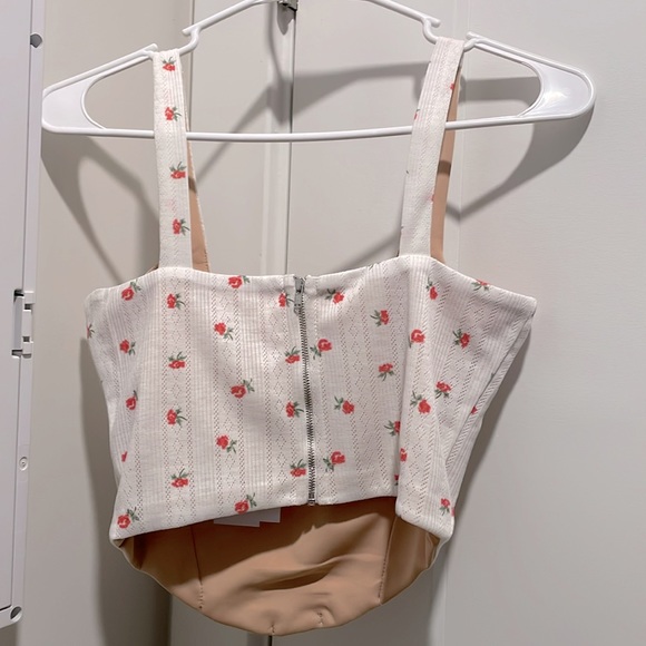 With Jean Cindy Pointelle Rose Floral Corset Top - Picture 5 of 7